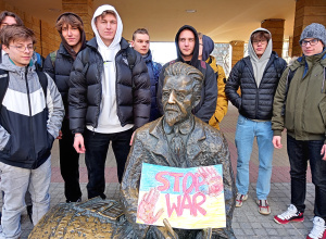 "Stop Wojnie"