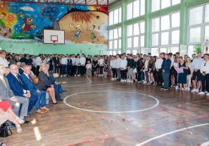 Zakończenie roku 202122 na sali gimnastycznej