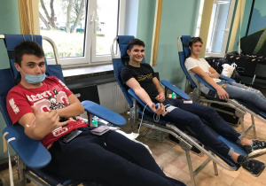Uczniowie tech3lodz oddają krew