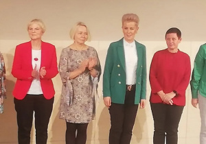 Nauczyciele w trakcie rozdania nagród Prezydent Miasta H.Zdanowskiej