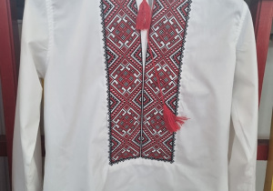 Wyszywanka - tradycyjna koszula ukraińska