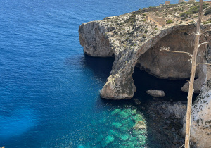 Blue Grotto - widok na grotę