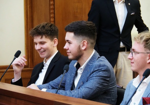 Igor poczas nominacji do Młodzieżowego Sejmiku Województwa Łódzkiego