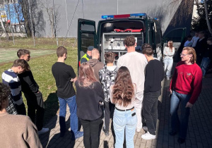 Uczniowie podczas części praktycznej szkolenia