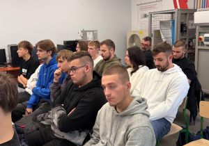 Uczniowie podczas szkolenia IMMERGAS