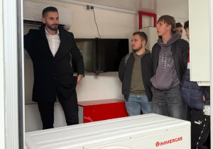 Uczniowie podczas szkolenia IMMERGAS