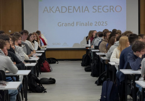 Uczniowie podczas prelekcji